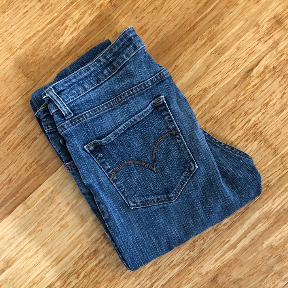 Levi’s Mid-Rise Skinny Jeans